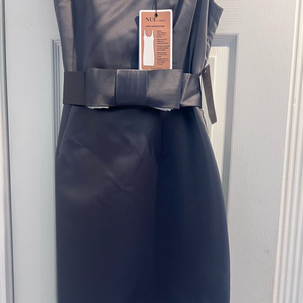 NWT Nue by Shani sleeveless midi dress with bow belt silver size 14 - Picture 16 of 16